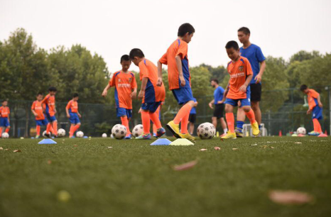 南京足球小子的福利 西班牙青训体系免费试训